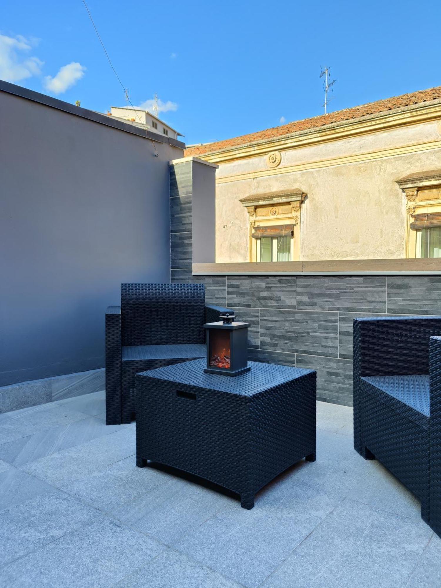 Delph'S House Apartman Catania-Fontanarossai nemzetközi repülőtér Kültér fotó